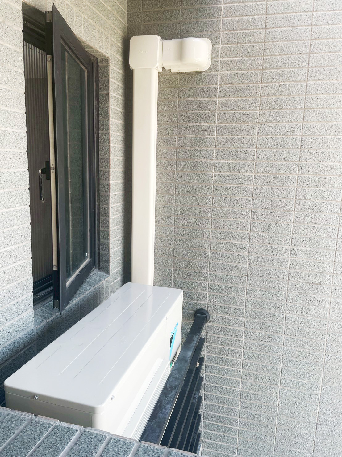 114年10月/中山富域劉先生/大金冷氣&日立吊隱除濕機&櫻花熱水器